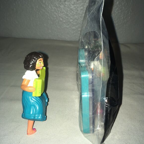 FF Toy McDonald's Disney Sealed New Encanto Mirabel Madrigal + Open Lot Bundle - Picture 4 of 7